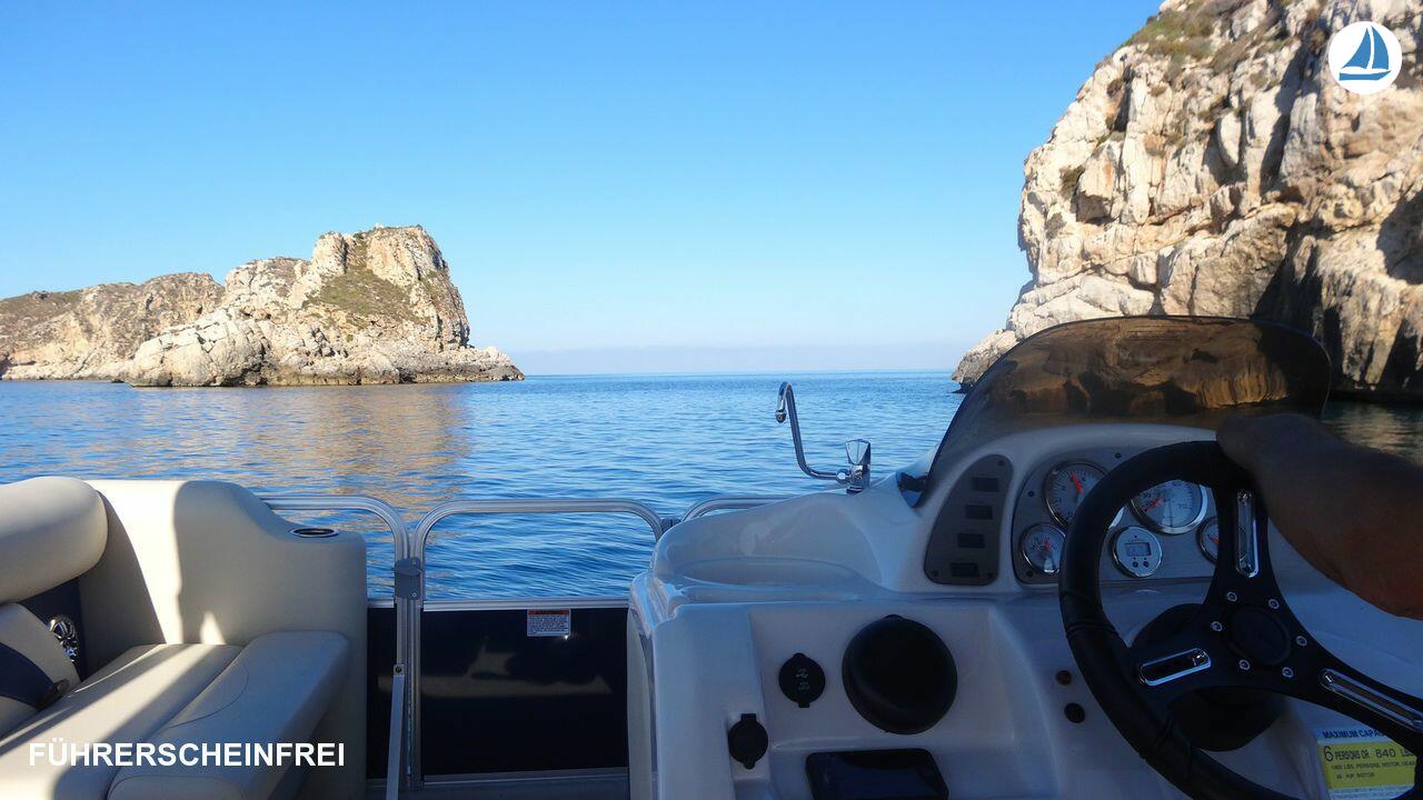 фото Sunchaser 7516 Navi Blue WITHOUT LICENCE - Port Adriano 4