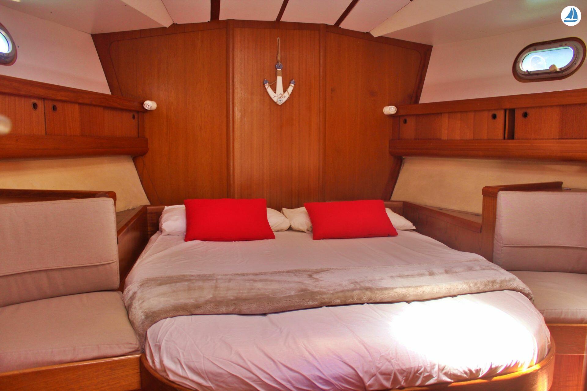 фото Jeanneau Sun Odyssey 52 11