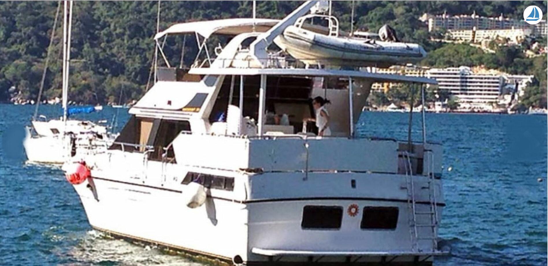 фото Custom Motorboat 54ft 2