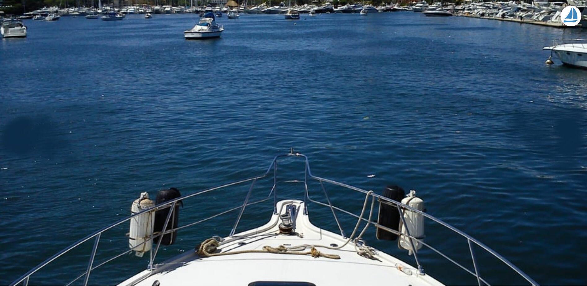фото Custom Motorboat 54ft 3