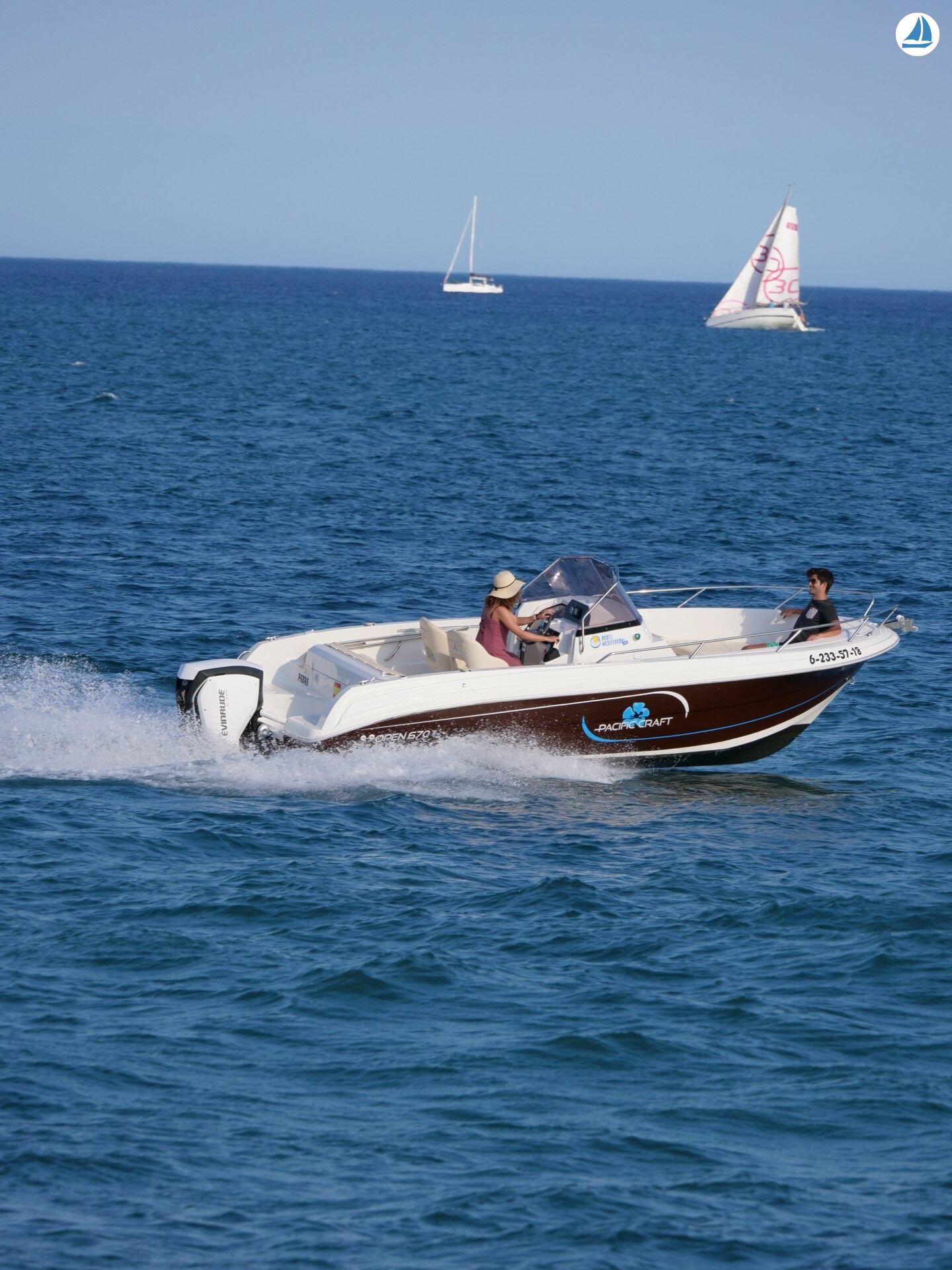 фото PACIFIC CRAFT 670 1