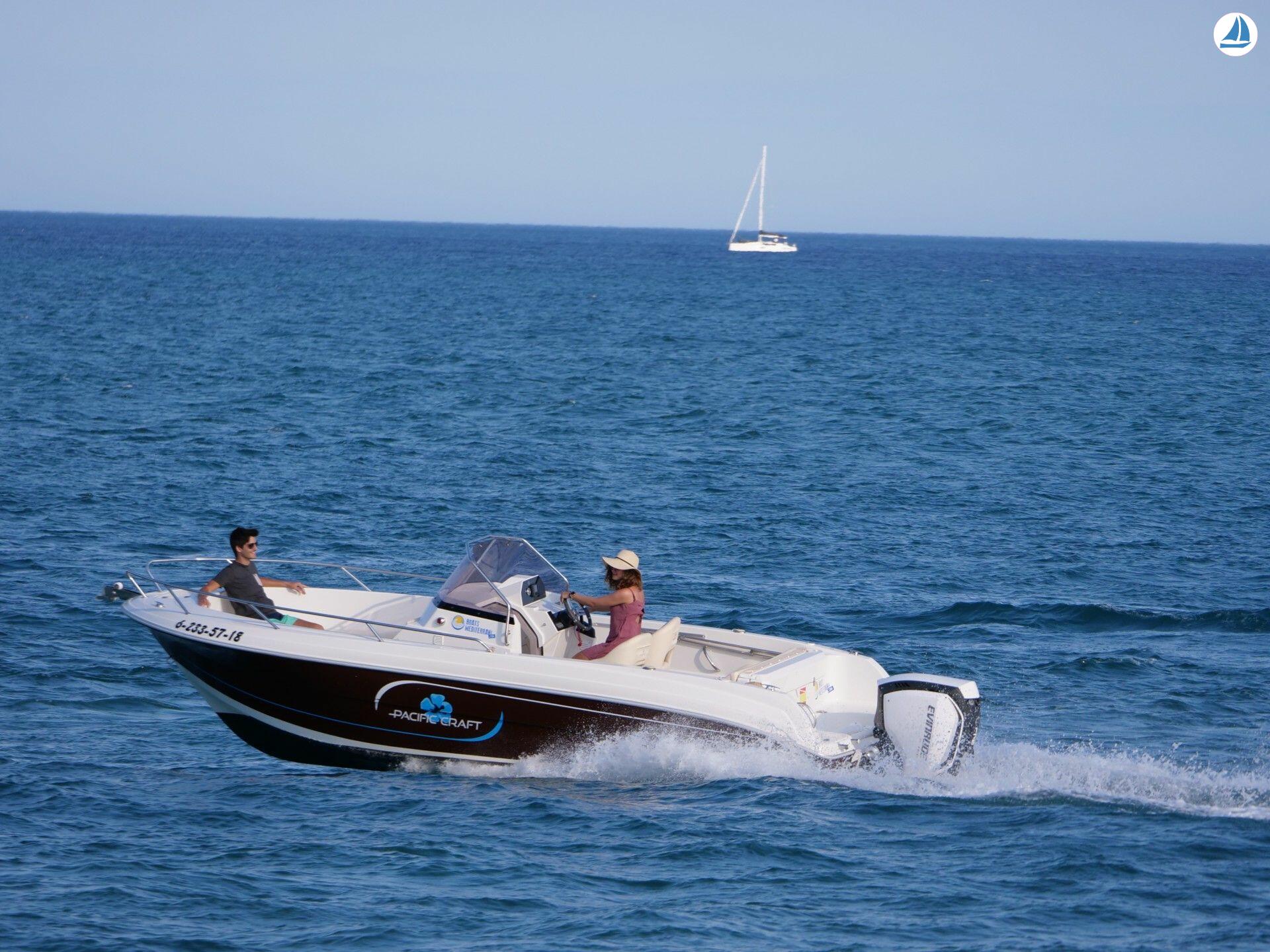 фото PACIFIC CRAFT 670 6