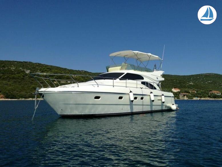 фото Ferretti 430 Fly 1