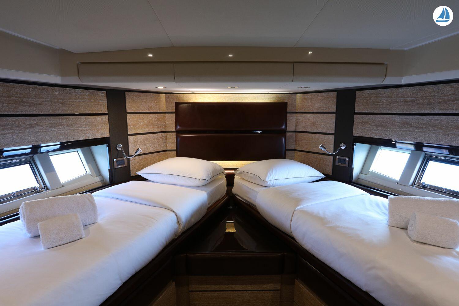 фото Azimut Fly Bridge 58 10