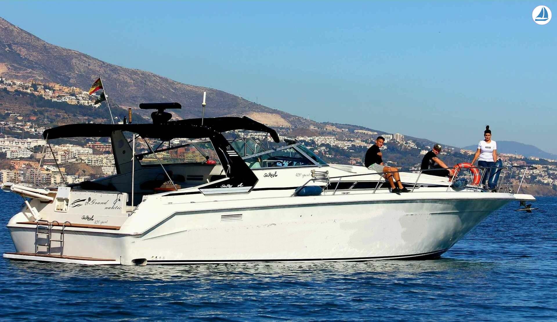фото Sea Ray 440 Sea ray, dolphin watching 1