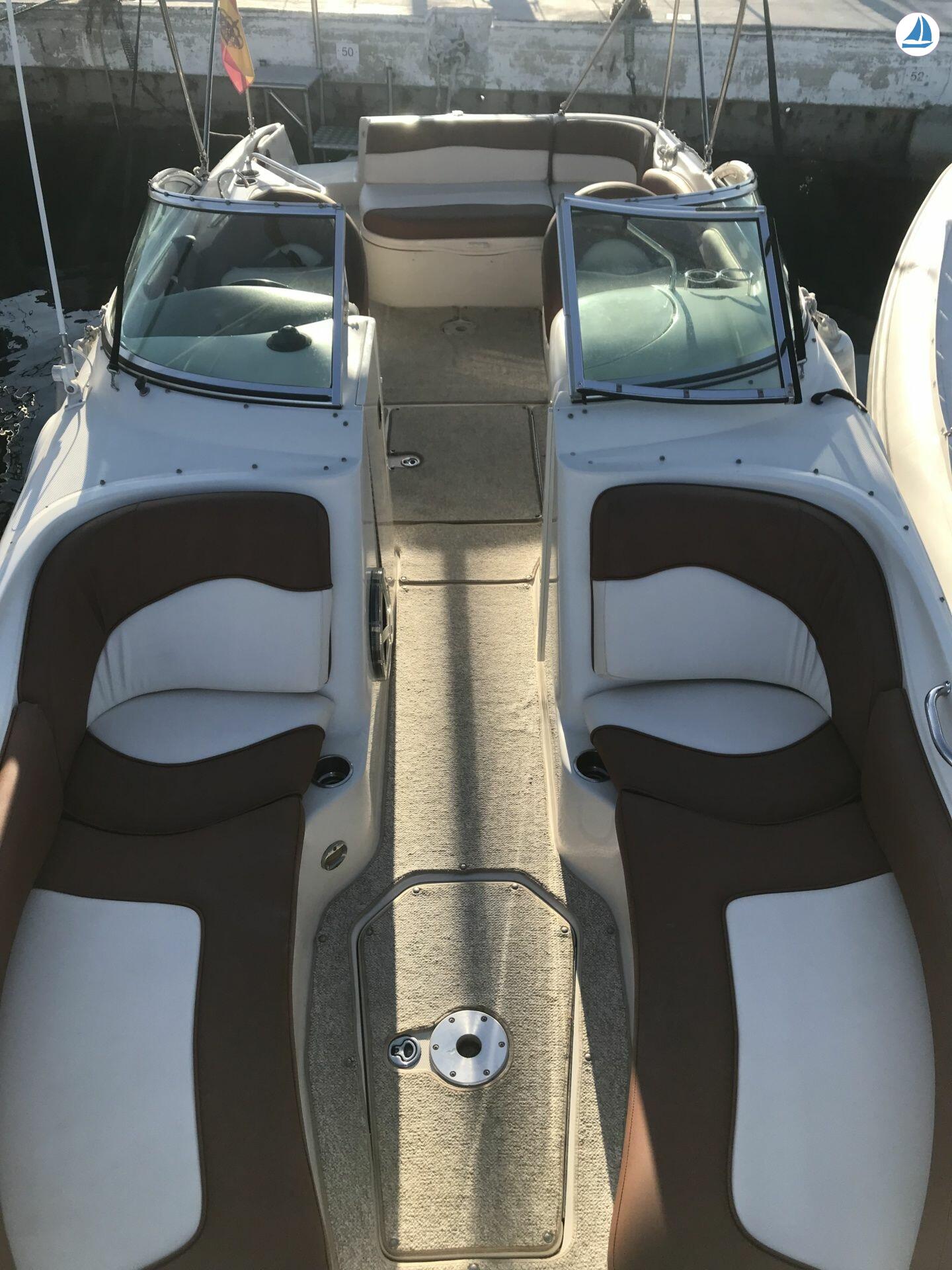 фото Sea Ray 240 SUNDECK 4
