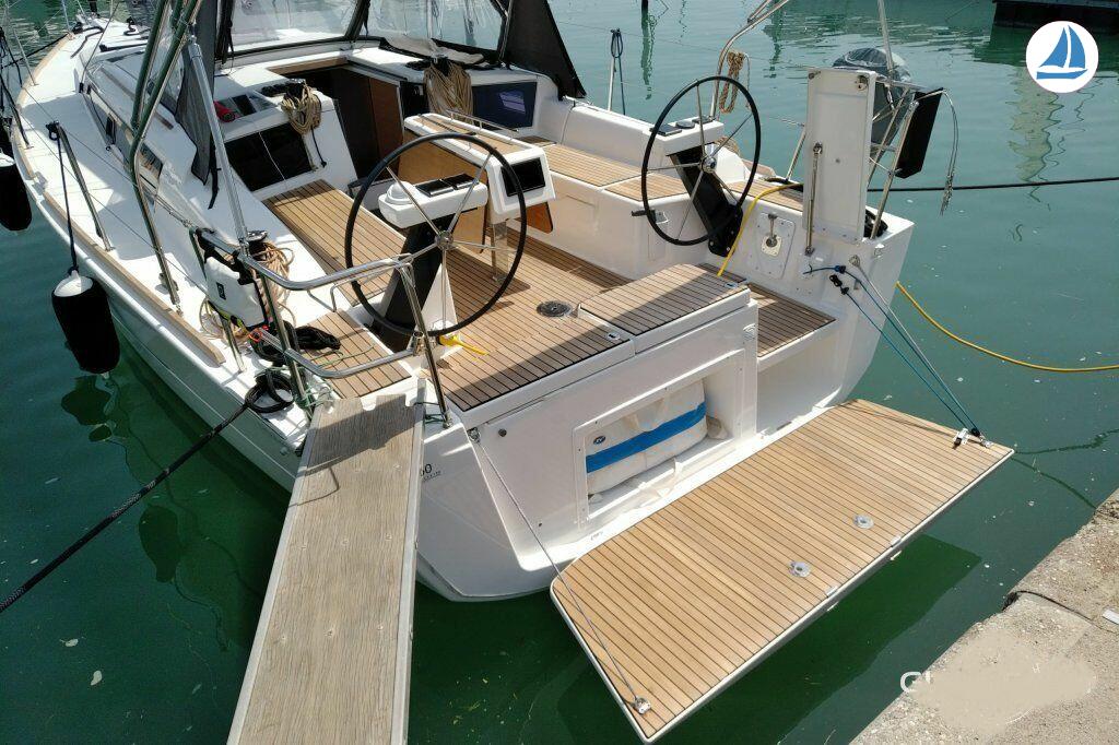 фото Dufour 360 Grand Large 4