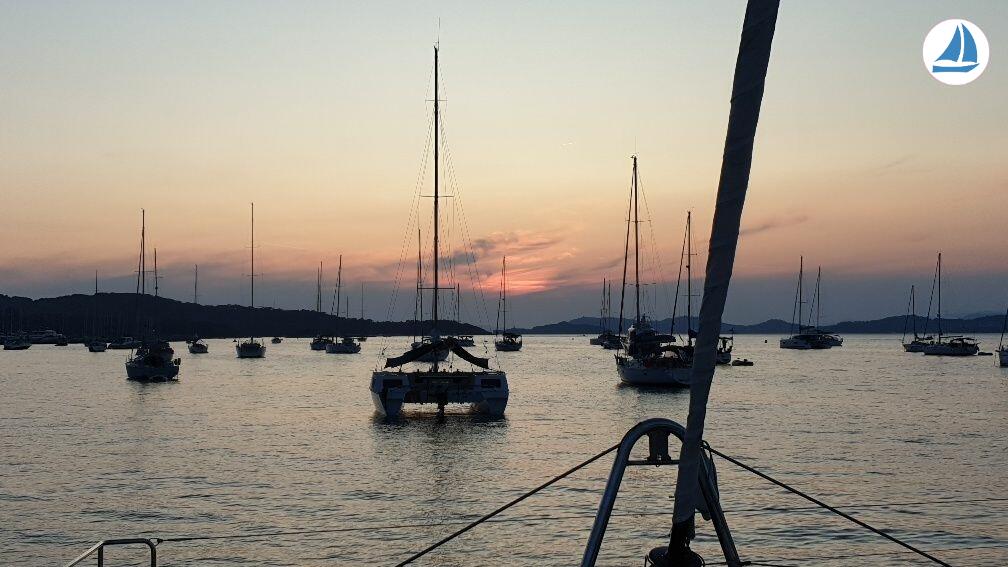 фото Lagoon 500 16