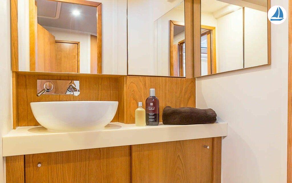 фото Hanse 455 THREE PALM 9