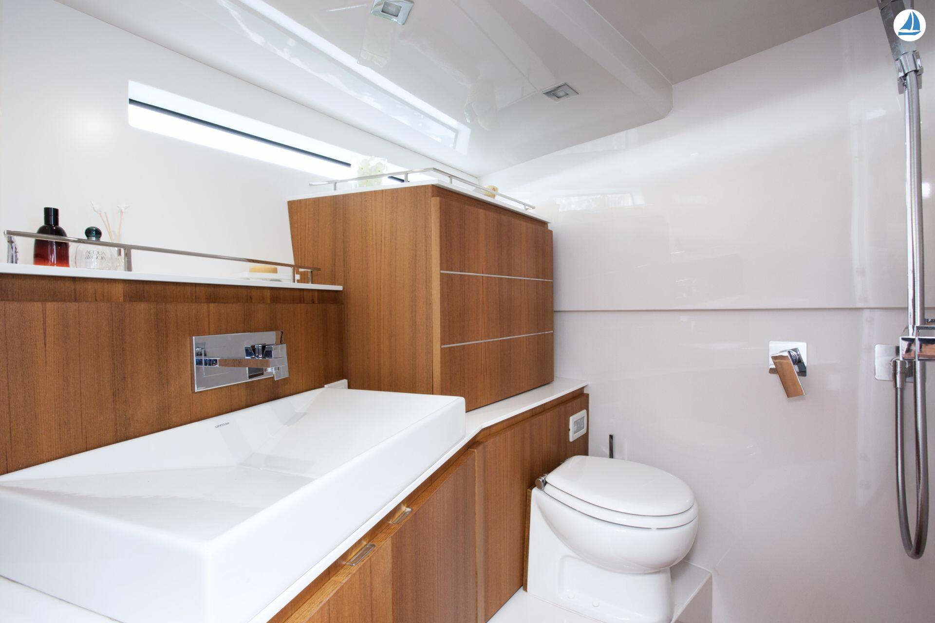 фото EVO Yachts EVO 43 8