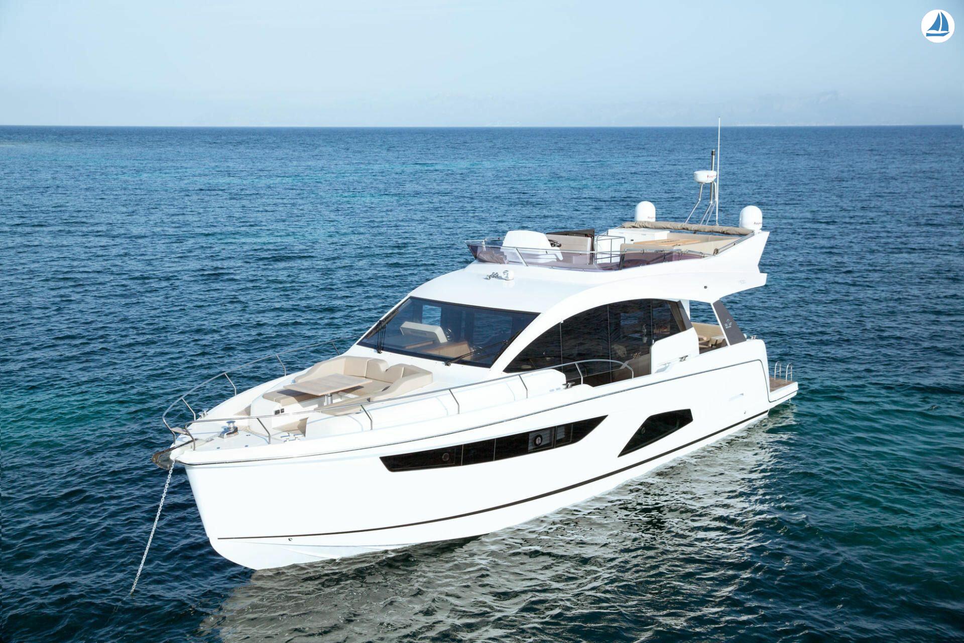 фото Sealine F530 7