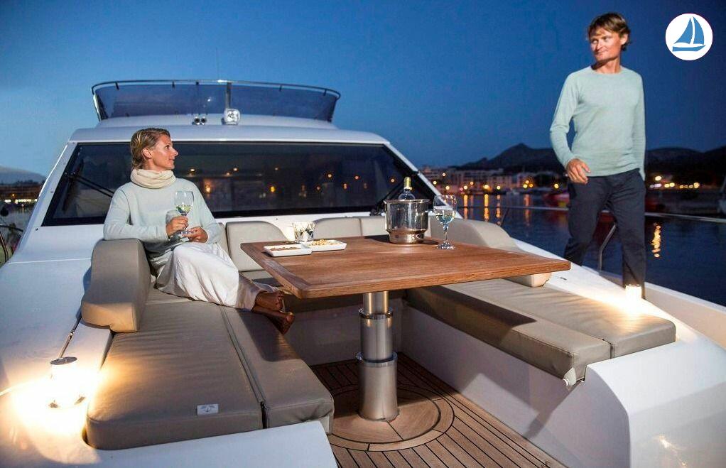 фото Sealine F530 9