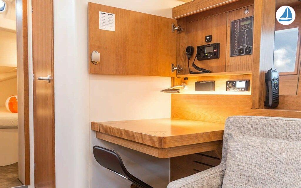 фото Hanse 455 FOUR AL 10