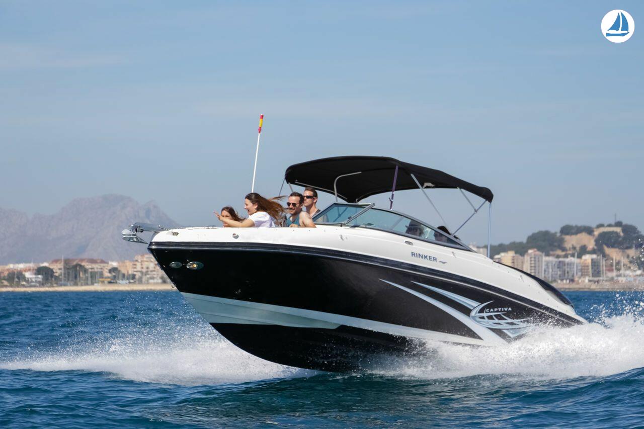 фото Rinker 246 BOW RIDER 1