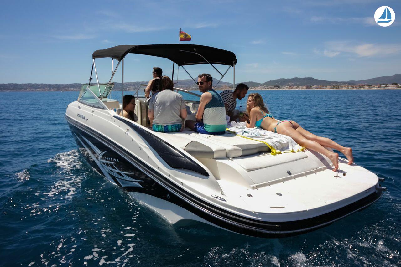 фото Rinker 246 BOW RIDER 2