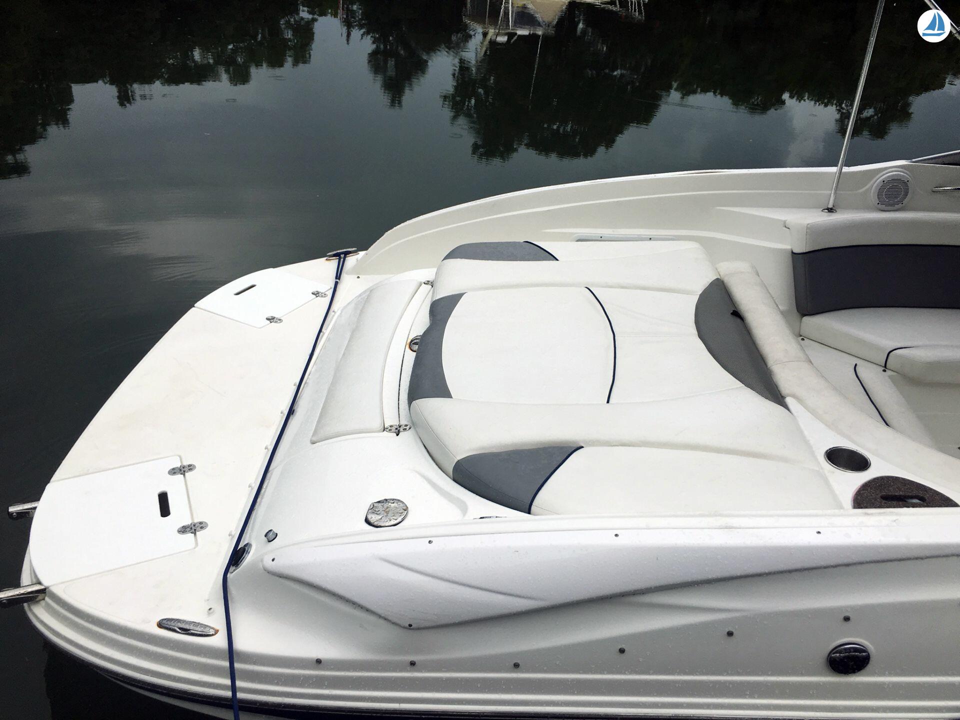 фото Rinker 246 BOW RIDER 7