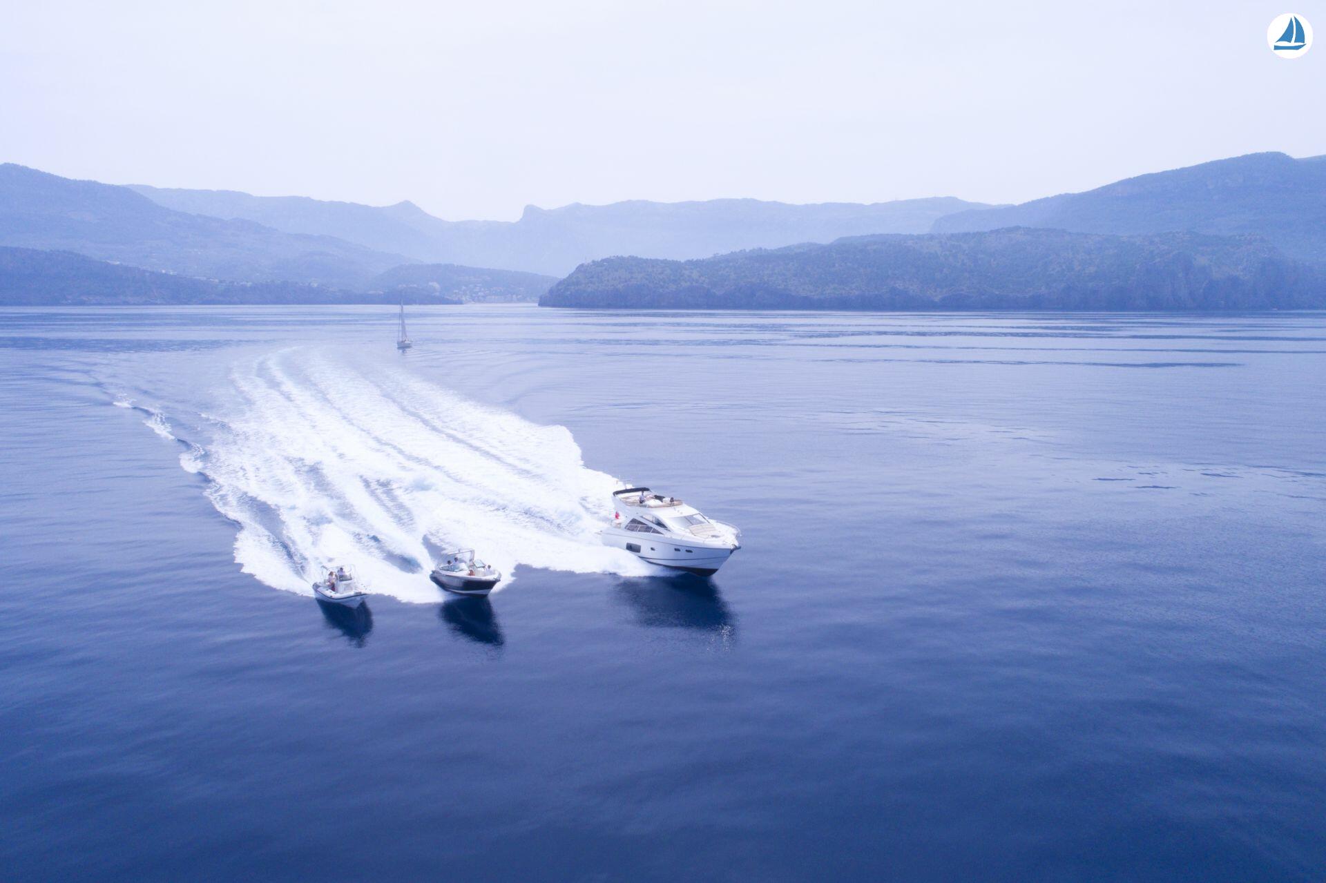 фото Ranieri Cayman 23 Sport Touring 3