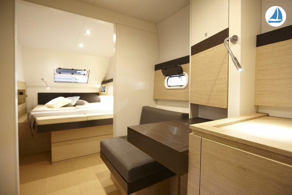 фото Bali 4.3 Catana 15
