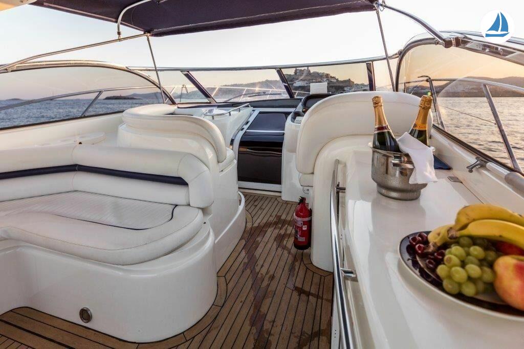 фото Sunseeker Camargue 50 8