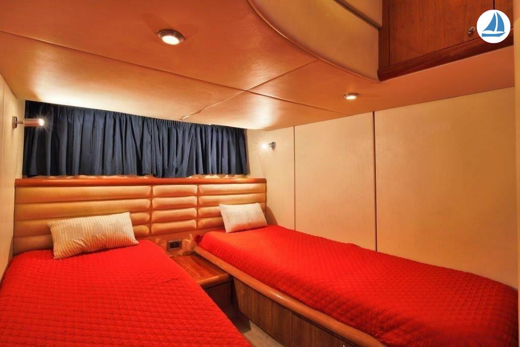 фото Sunseeker Camargue 50 11