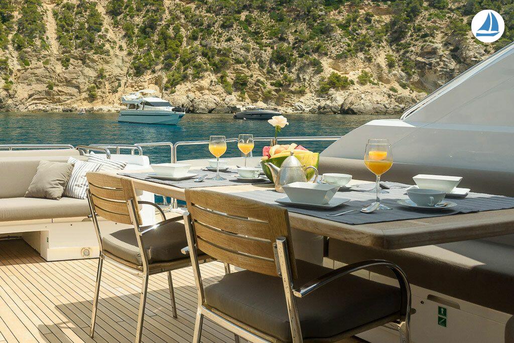 фото Sunseeker PREDATOR 108 15