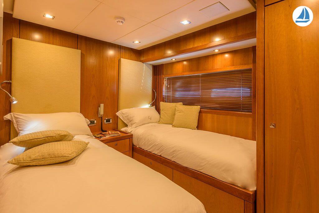 фото Sunseeker PREDATOR 108 16