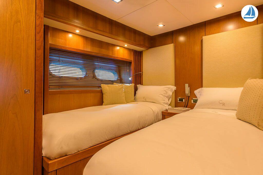 фото Sunseeker PREDATOR 108 17