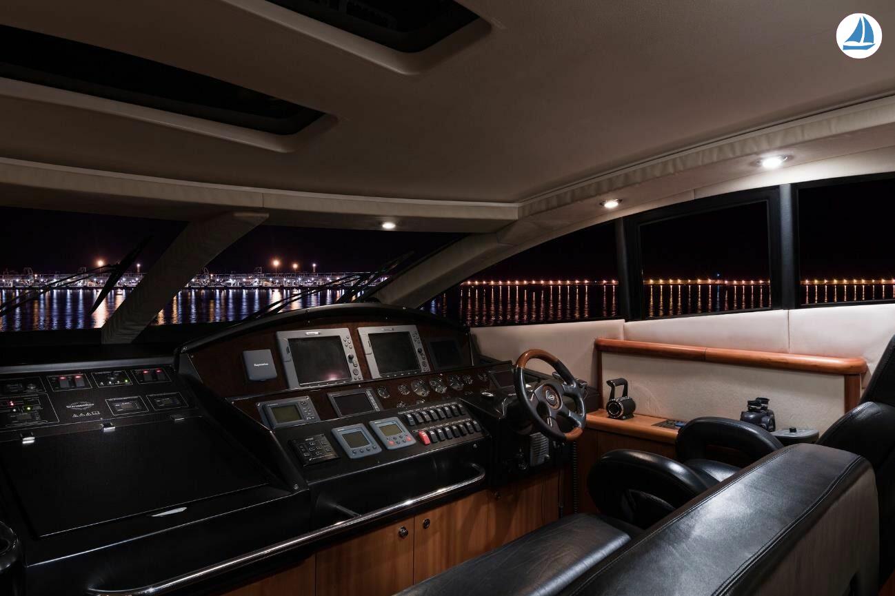 фото Sunseeker Predator 72 8