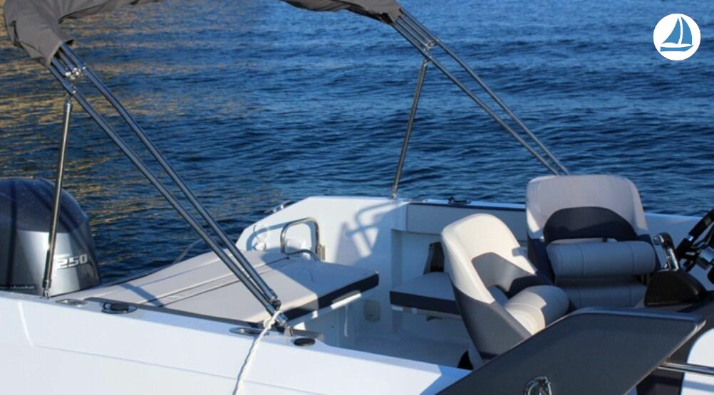 фото Beneteau Flyer 7.7 Sundeck 4