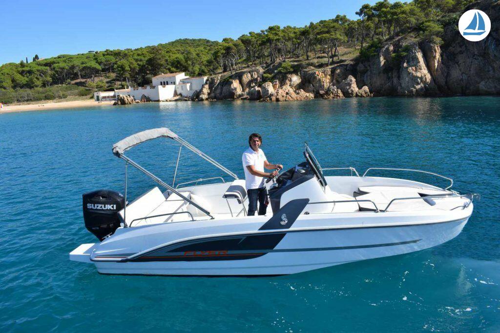 фото Beneteau  Flyer 6.6 SPACEdeck 1