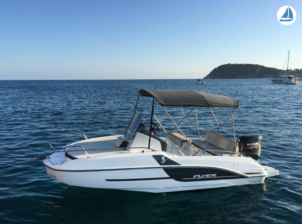 фото Beneteau FLY 5.5 SUNDECK 1