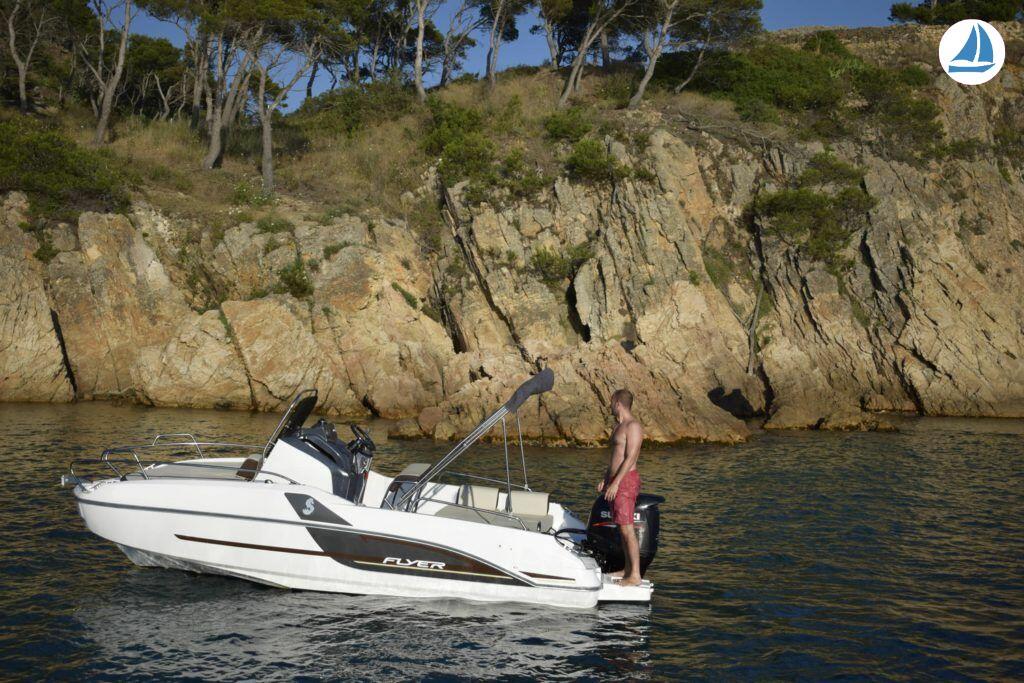 фото Beneteau FLY 5.5 SUNDECK 7