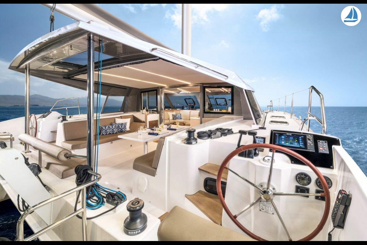 фото Nautitech 40 17