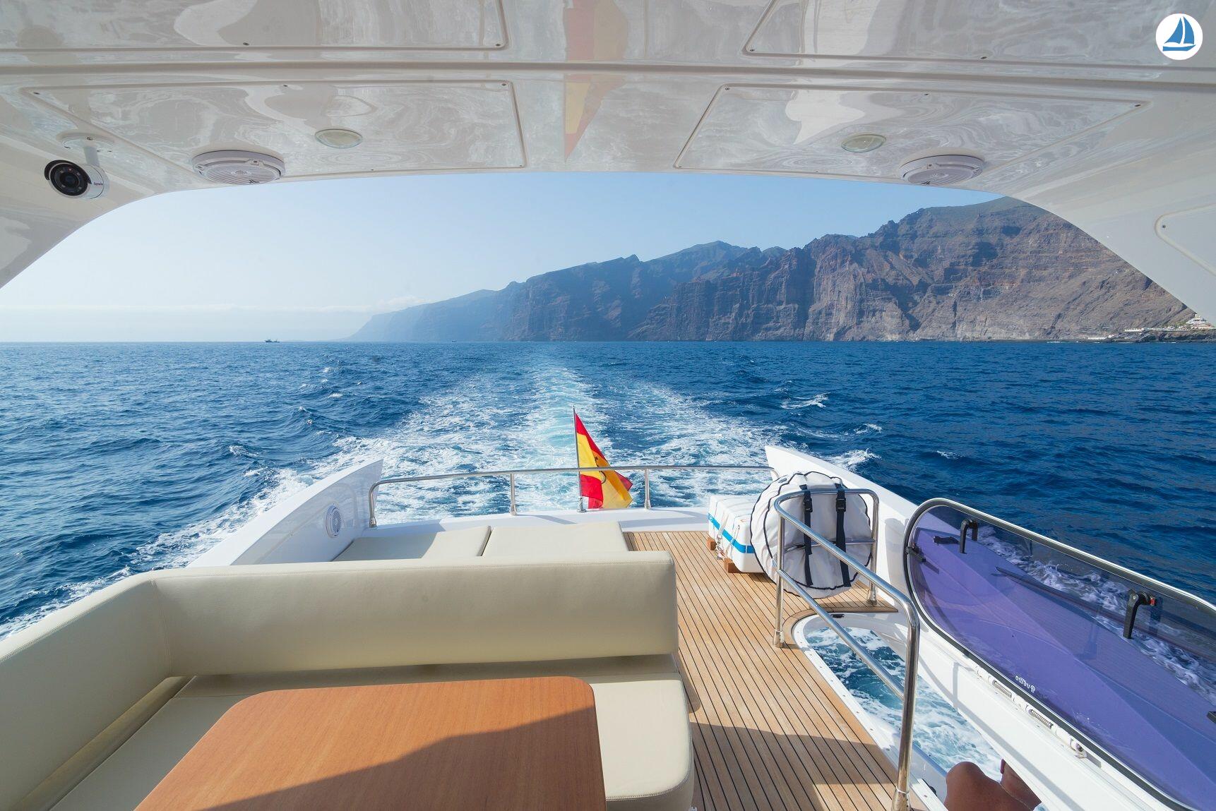 фото Azimut 60 11