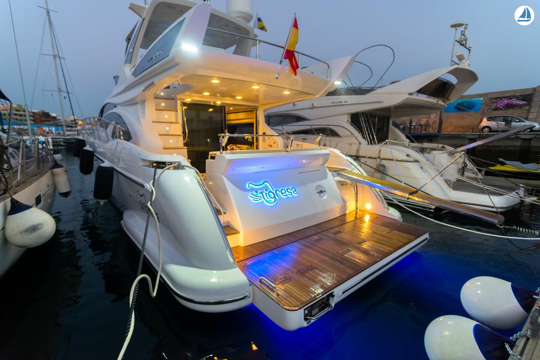 фото Azimut 60 15