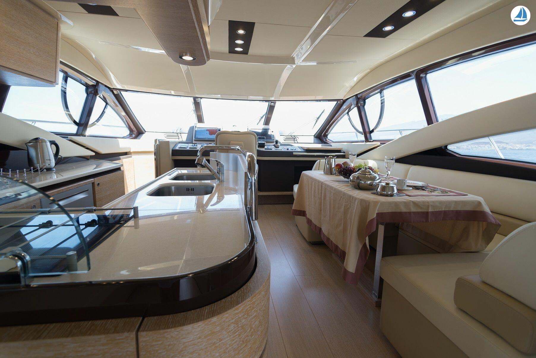 фото Azimut 60 16