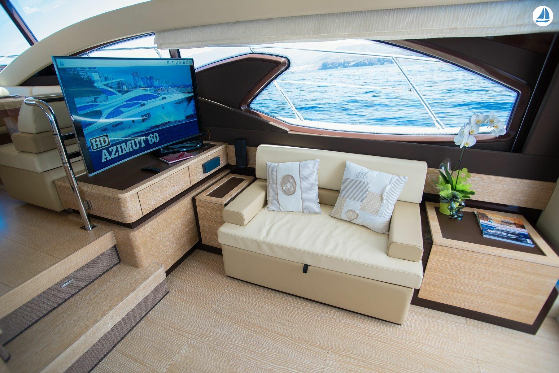 фото Azimut 60 18
