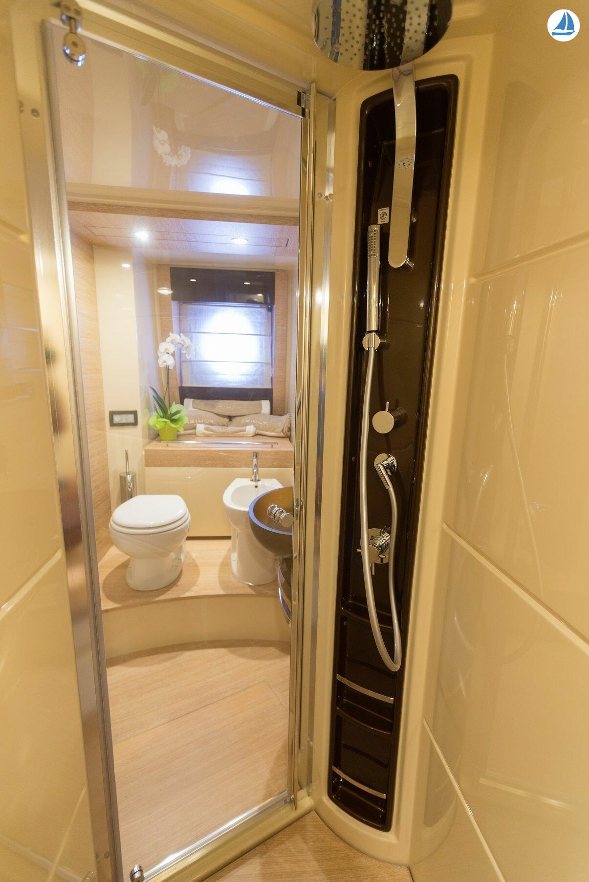 фото Azimut 60 23
