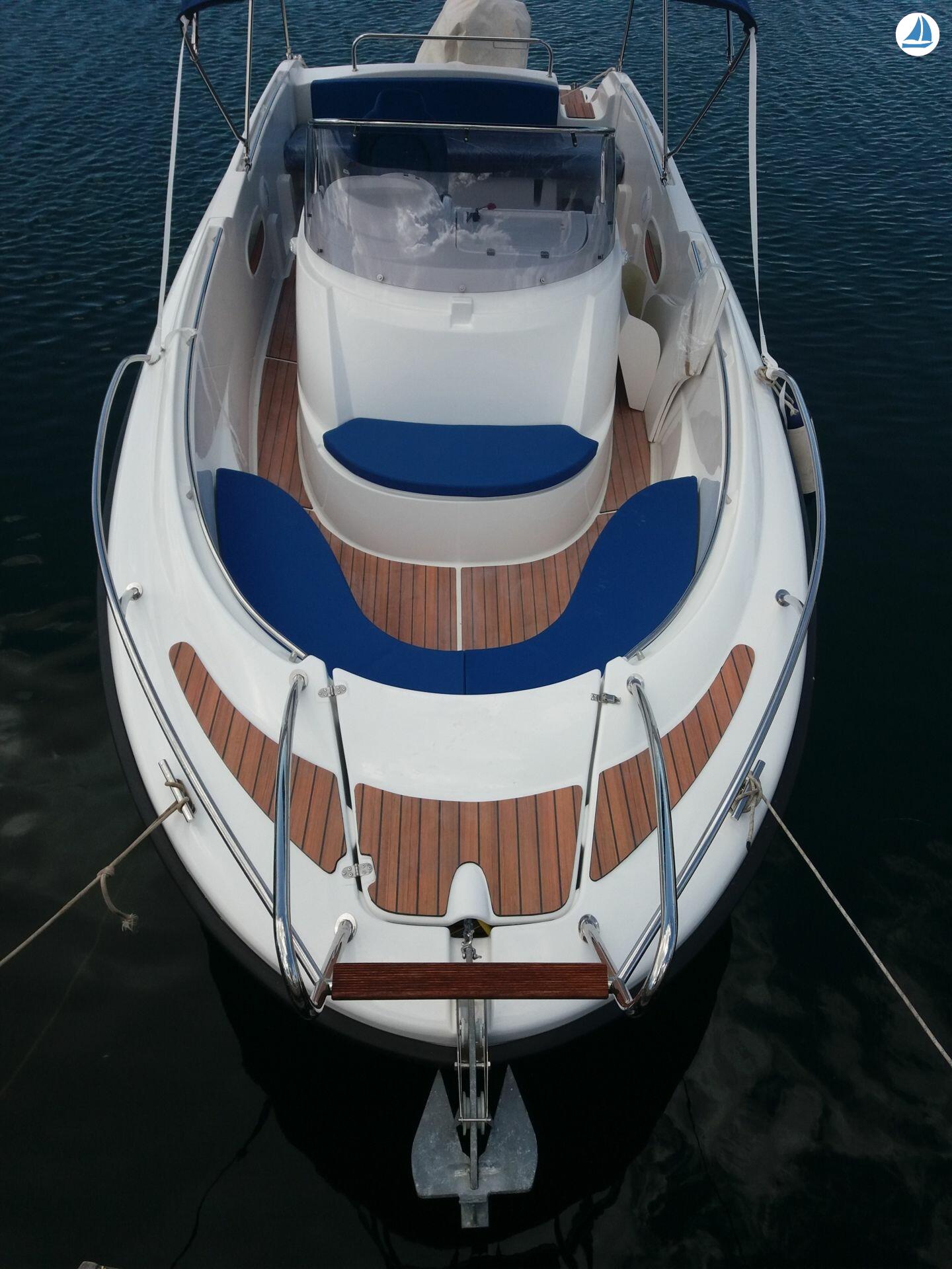 фото Jeanneau 750 8