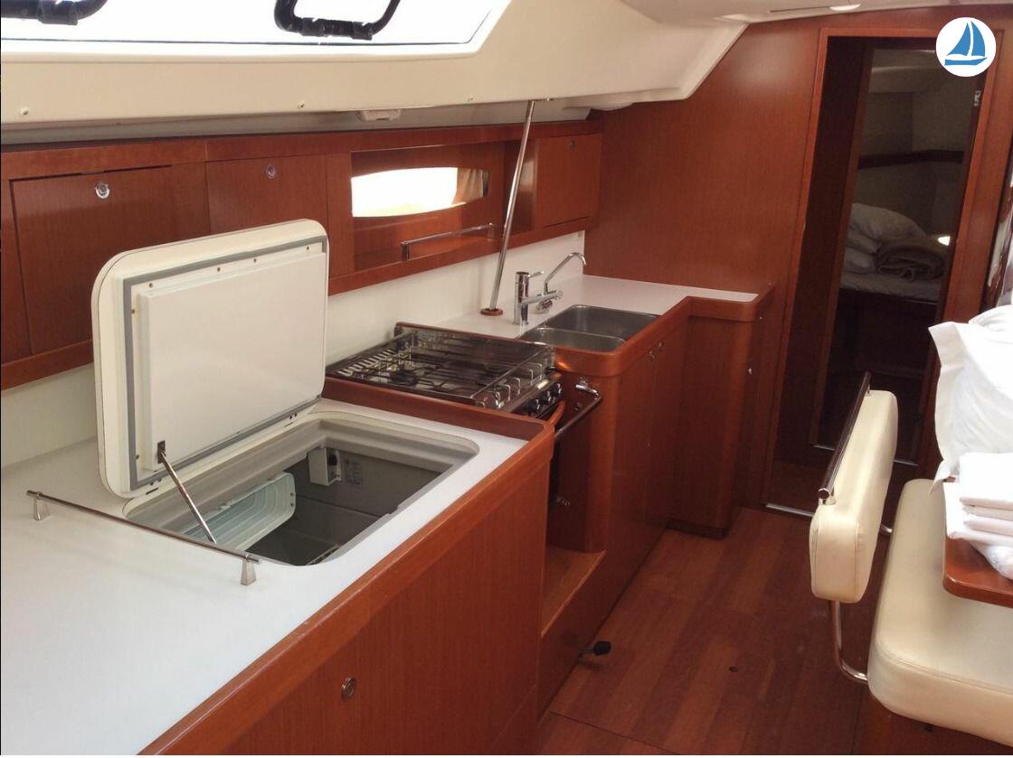 фото Beneteau OCEANIS 46 7