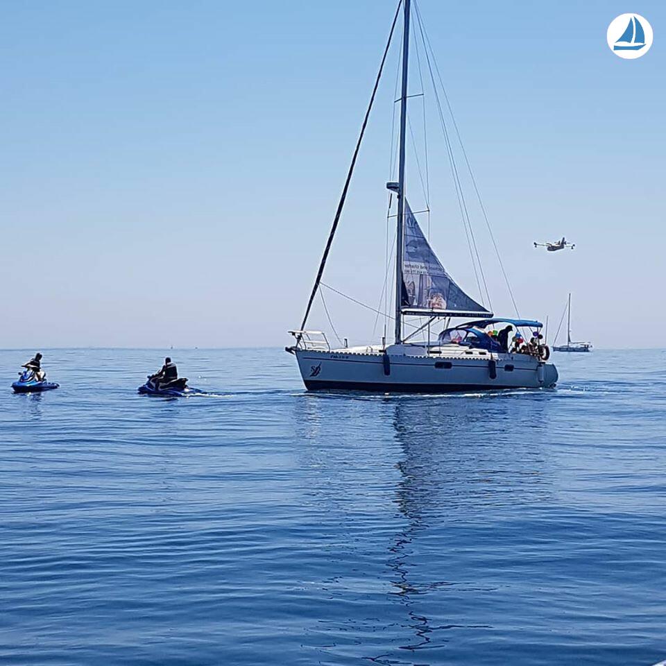 фото Beneteau OCEANIS 351 3