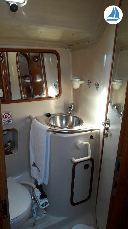 фото Beneteau OCEANIS 500 13