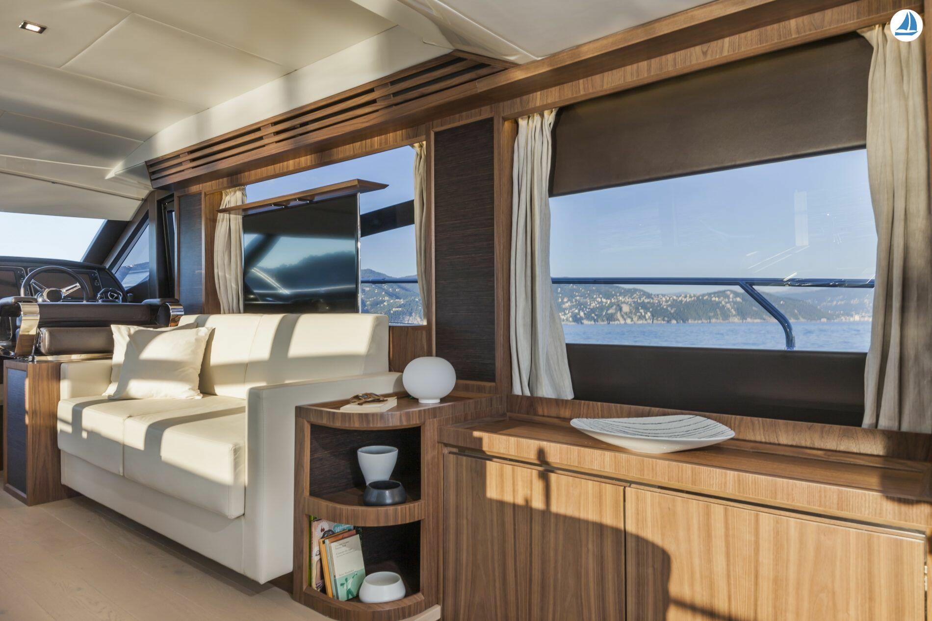 фото Absolute 52fly 10