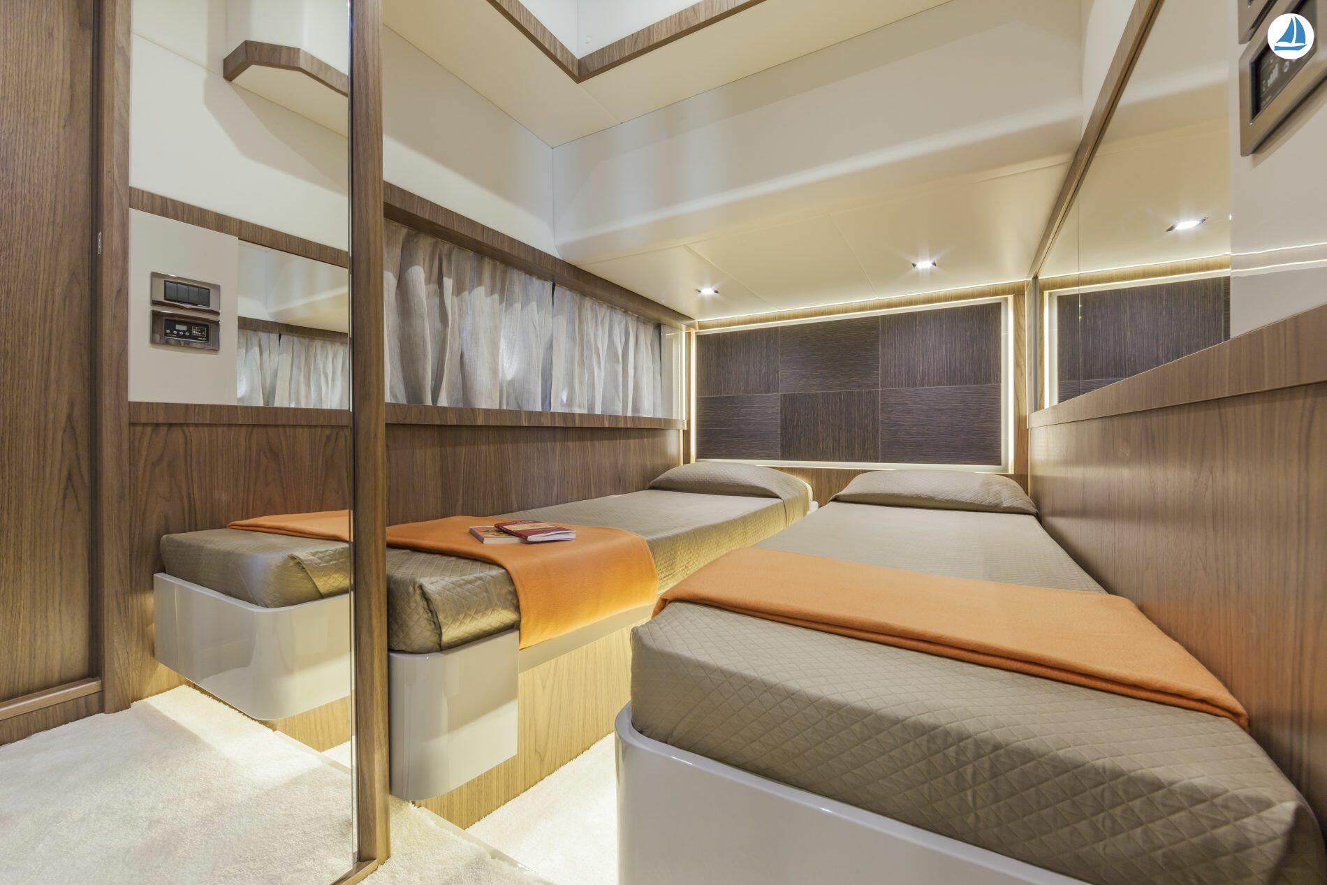 фото Absolute 52fly 15