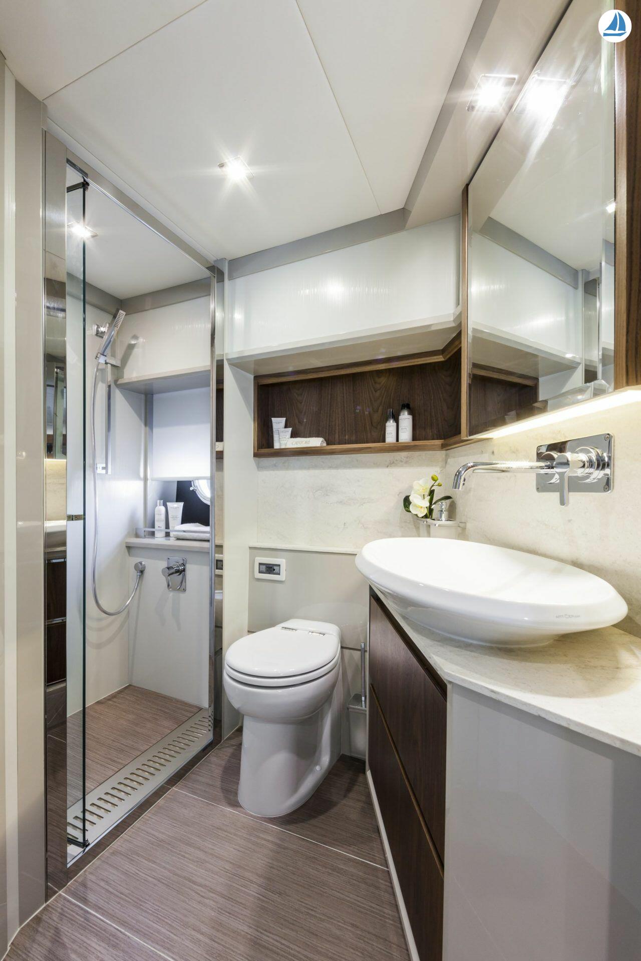 фото Absolute 52fly 17