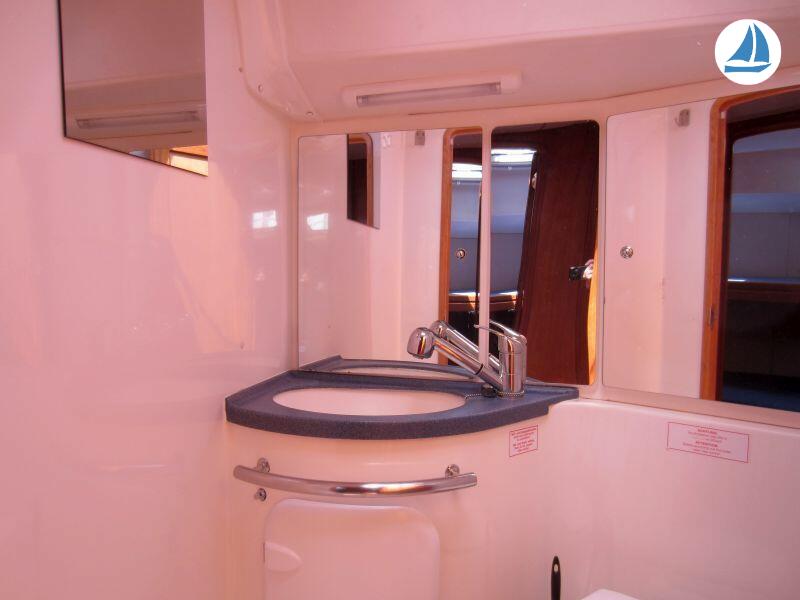 фото Bavaria 50 CRUISER 17