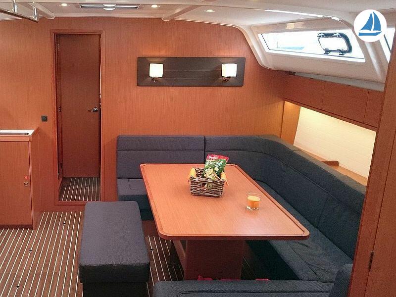 фото Bavaria Cruiser 51 6