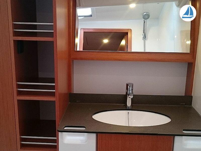 фото Bavaria Cruiser 51 12