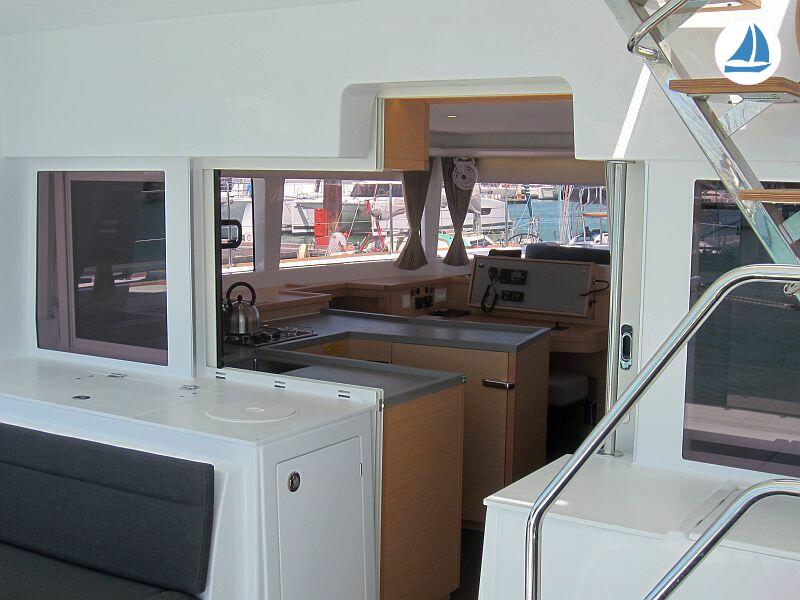 фото Lagoon 450 S 12