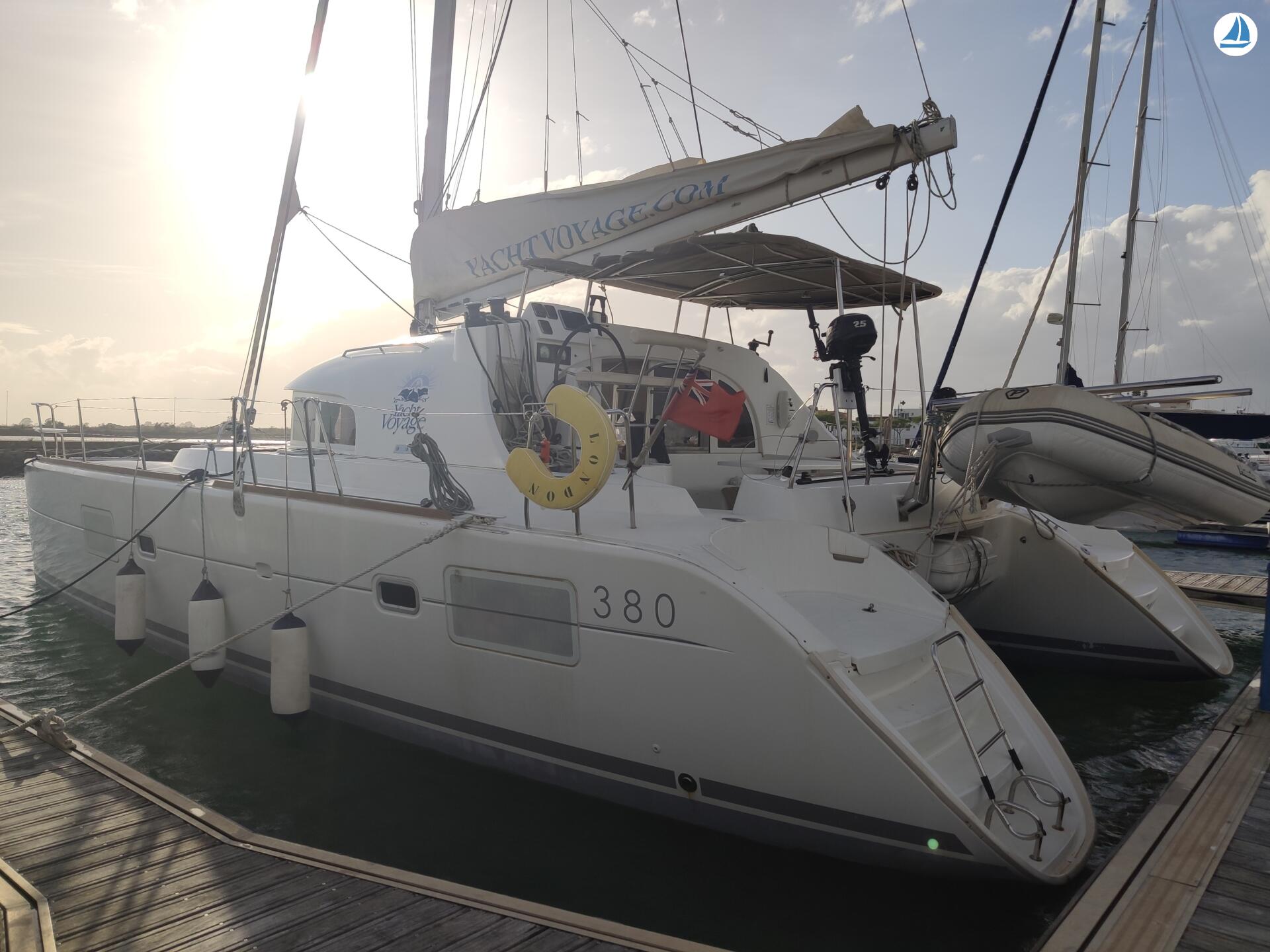 фото Lagoon 380 S2 24